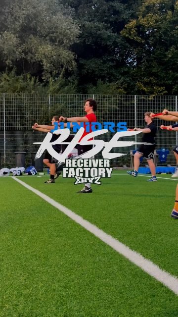 PRACTICE #2 - DONE! ✅
Auch die zweite Runde unsere Athletiktraining war ein voller Erfolg!🙌🏽
Progression basierend auf der letzten Woche, ein paar neue Übungen und wieder etwas Fun-Games!
➡️Wie gehts weiter??
📅 JEDEN MITTWOCH
🕖 AB 19:00 UHR
📍 SPORTPLATZ KROONHORST
Du bist 16–19 Jahre alt und willst schneller, explosiver und stärker werden?
Dann komm dazu! Das Training ist kostenlos‼️
📩 Melde dich jetzt per DM an:
@hbd_youthteam · @receiver_factory · @athletic.coach.niels
Nächsten Mittwoch sehen wir uns auf dem Platz.
#HamburgJuniorDevils #HamburgFootball #AmericanFootball #Athletiktraining FootballGermany Hamburg